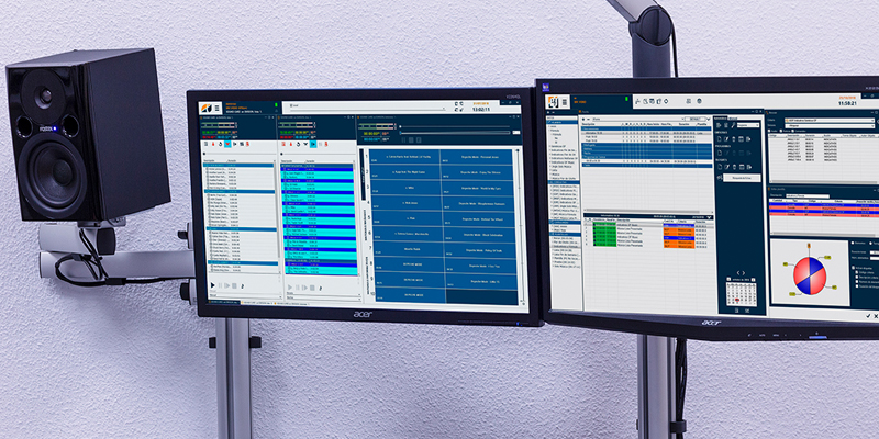 XFrame-Radio-.image04